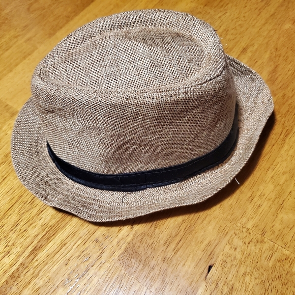 EUC Small Woven Tote Bag & Small Hat - Picture 5 of 10